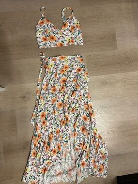 White Floral Two-Piece Set with Orange Flowers
